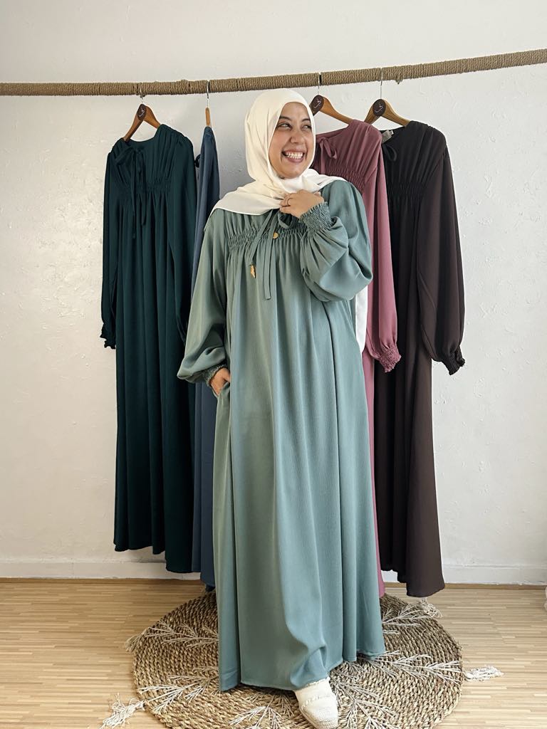 Palestinian Dress - فلسطينا