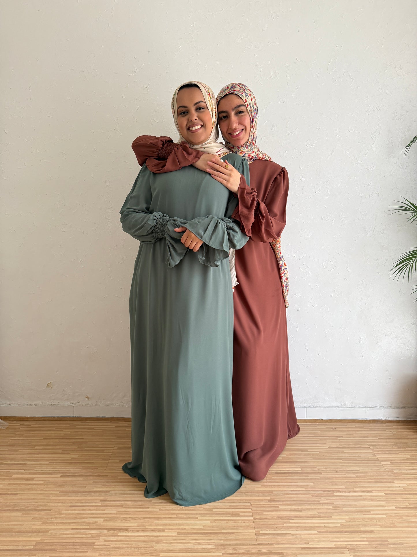 DORRA DRESS - درة