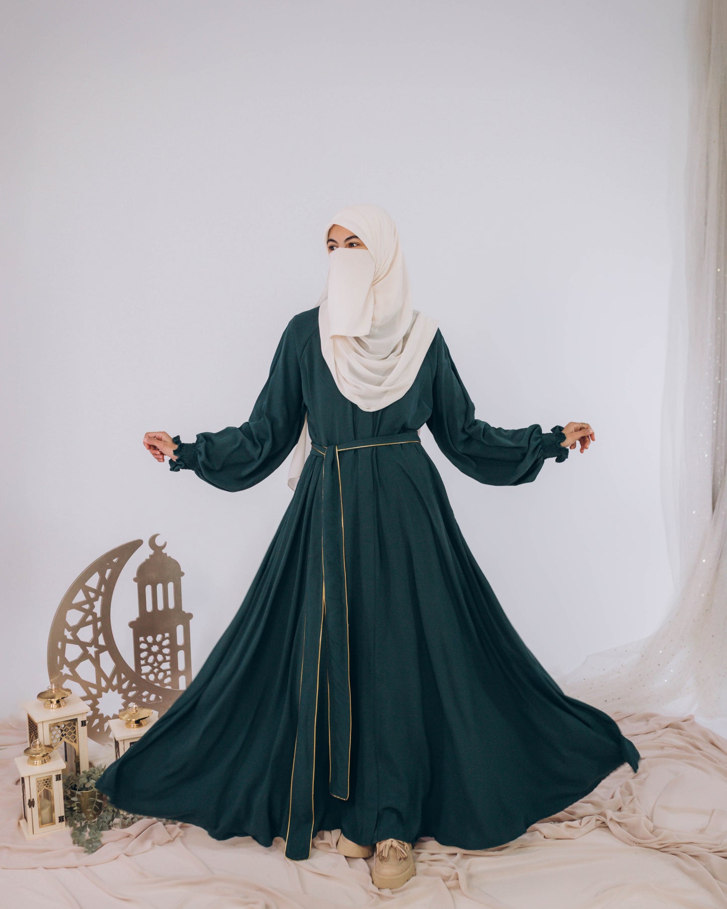 NAQIYA DRESS . نقية