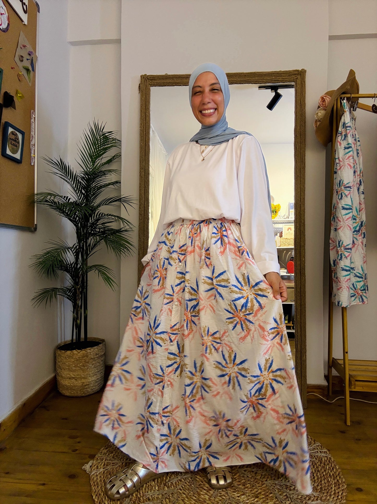 FLORAL SKIRT - جيب مشجرة