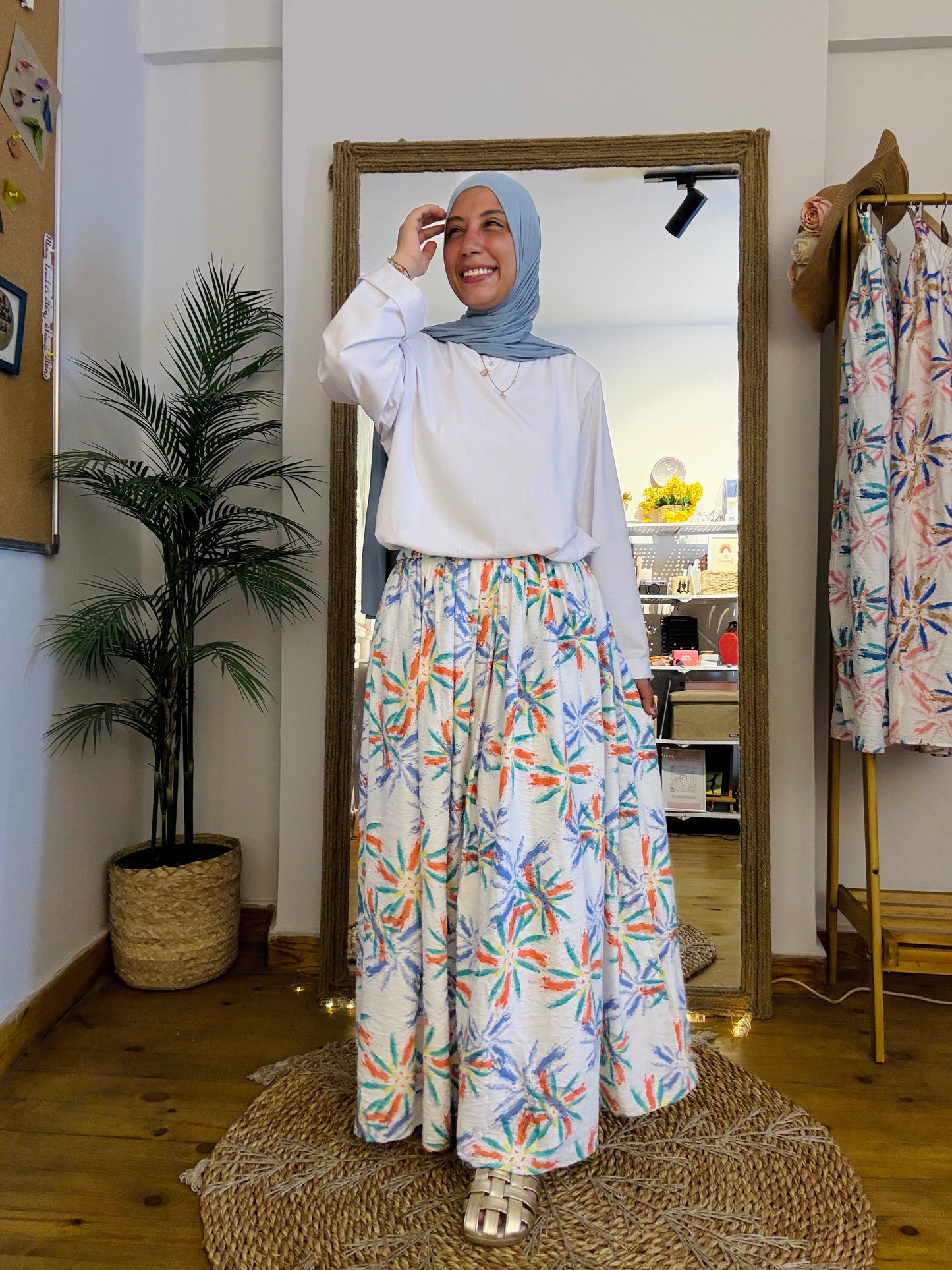 FLORAL SKIRT - جيب مشجرة