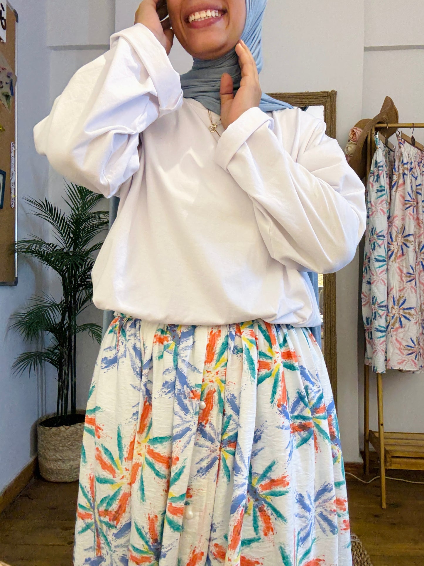 FLORAL SKIRT - جيب مشجرة