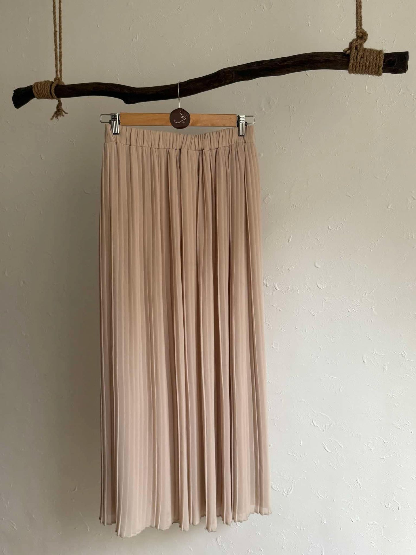 Pleated skirt