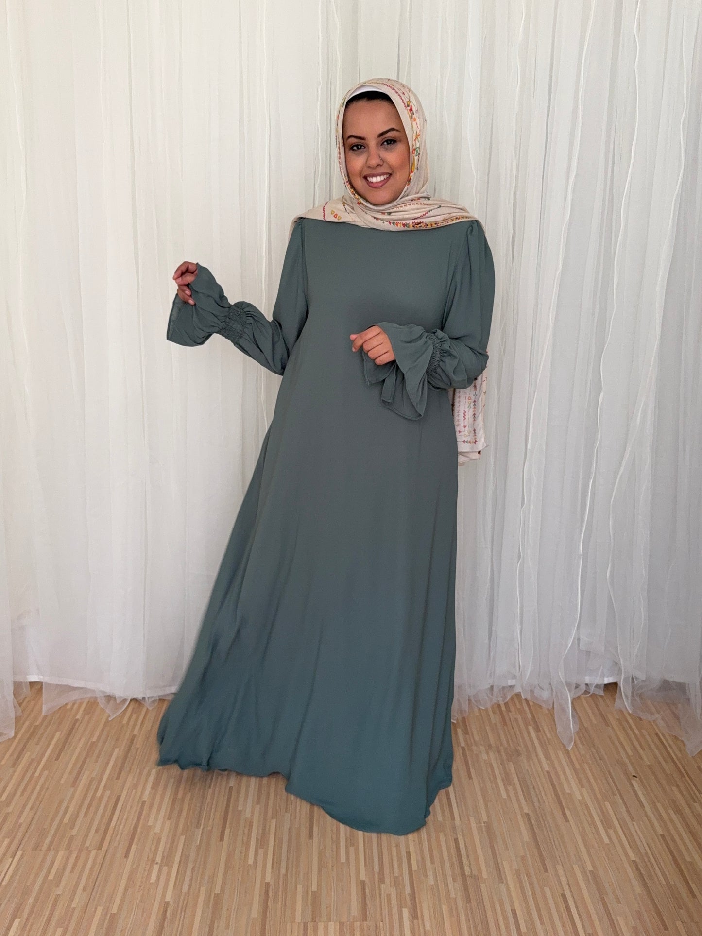 DORRA DRESS - درة