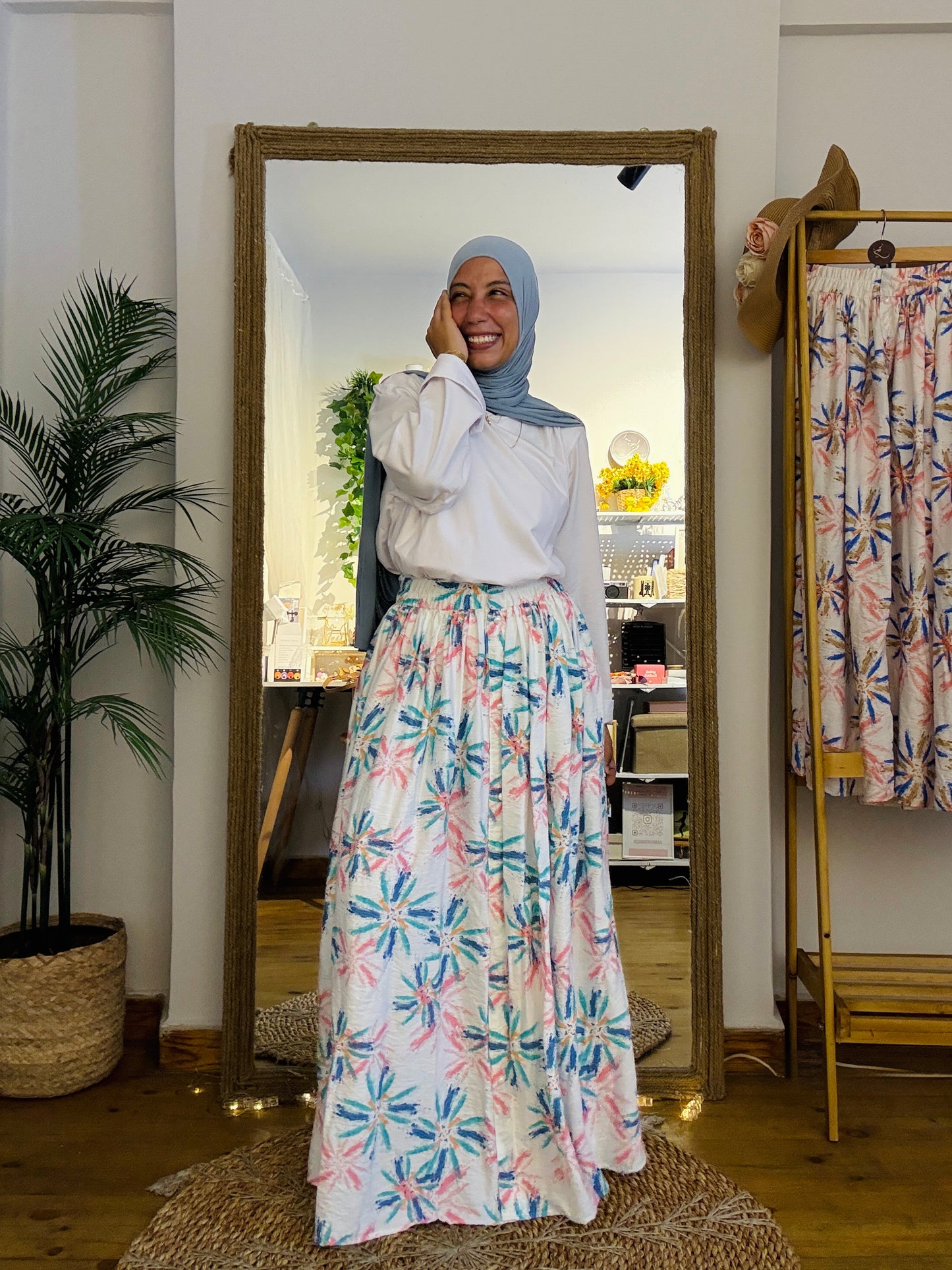 FLORAL SKIRT - جيب مشجرة