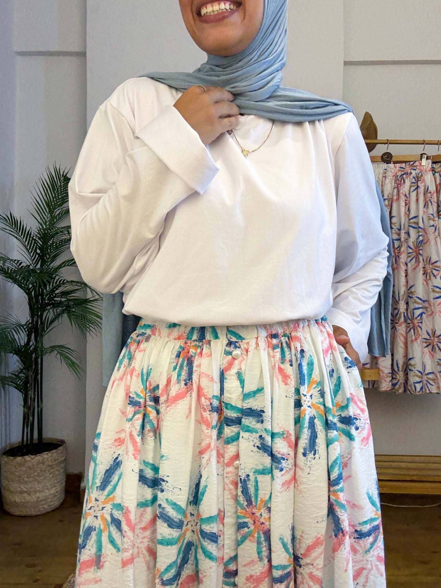 FLORAL SKIRT - جيب مشجرة